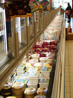 Photo supermarché frigo.
